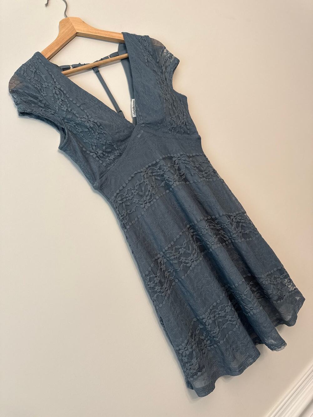 Charlotte Russe Blue-Grey Textured Lace Dress – Size Small